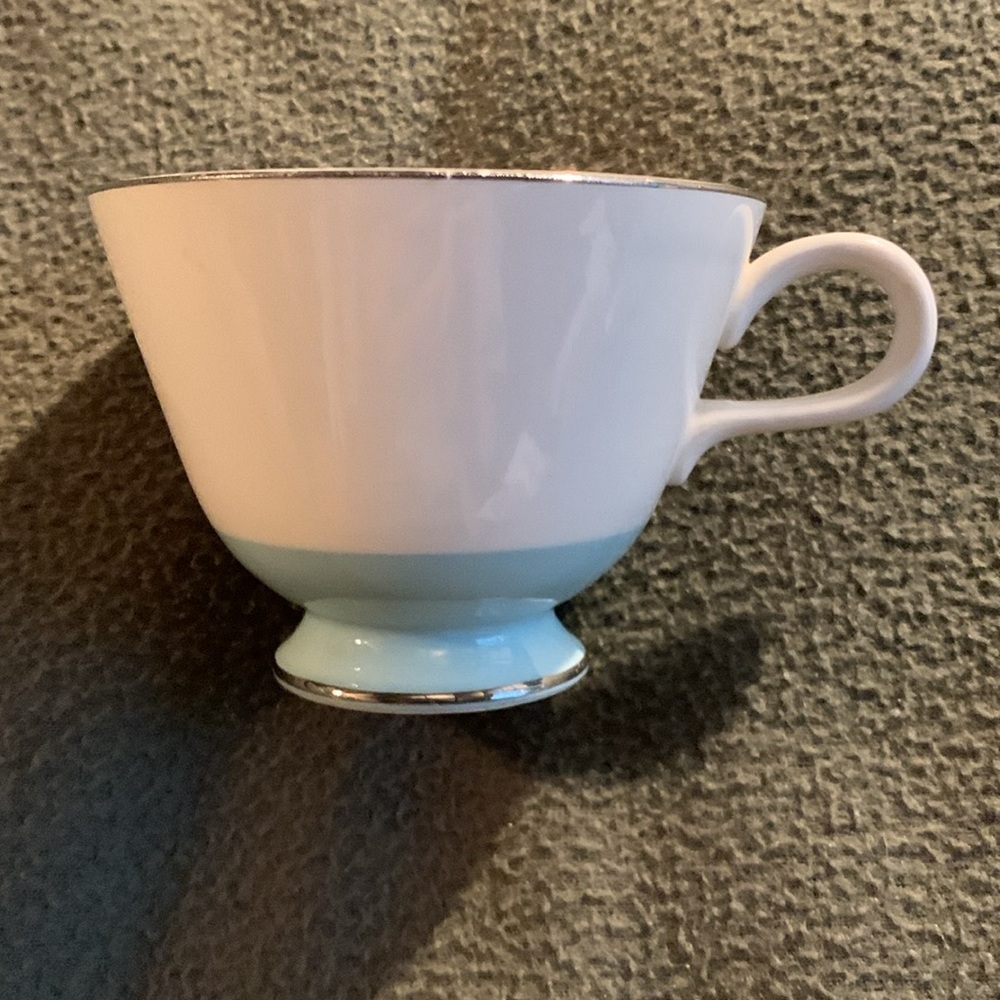 Lifetime China Co Semi-Vitreous 3 piece set. Turquoise. See pictures for sizes - Picture 7 of 14